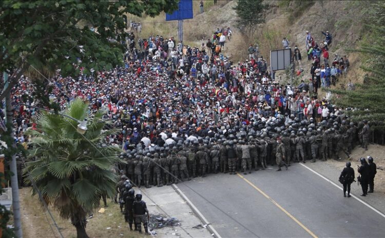 Mexico Extends Border Closures