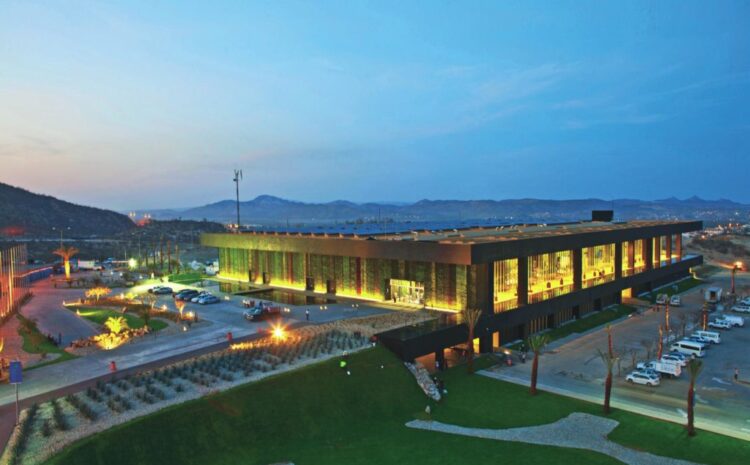 Kiss Goodbye to the Los Cabos Convention Center