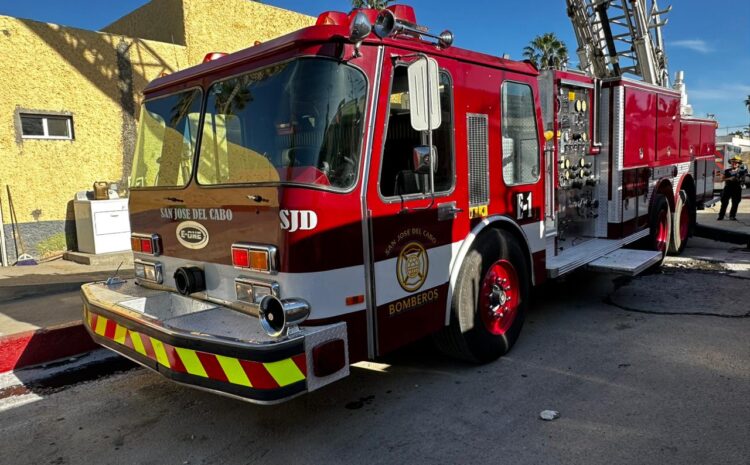  San Jose del Cabo Bomberos Now Have a Ladder Truck!