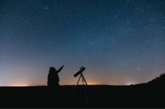 observacion-astronomica-bcs-cielo-telescopio-estrellas-planetas-768x512 - Gringo Gazette