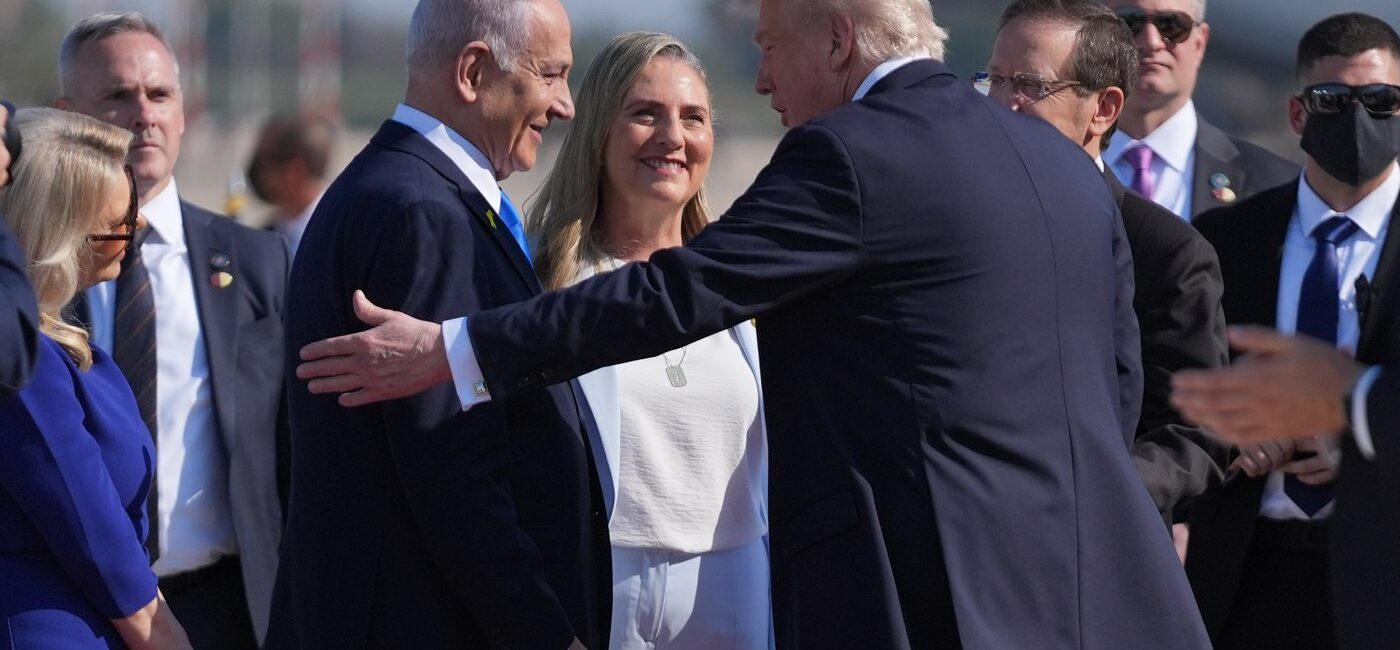 First 7 hostages released as part of the Gaza ceasefire deal