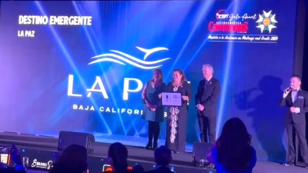 FOTO-BOLETÍN-SETUE-RECONOCEN - Gringo Gazette