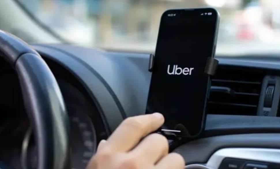 Uber02 - Gringo Gazette