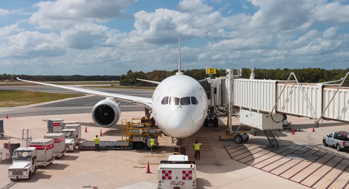 US Airlines Cut One Million Seats to Mexico This Summer