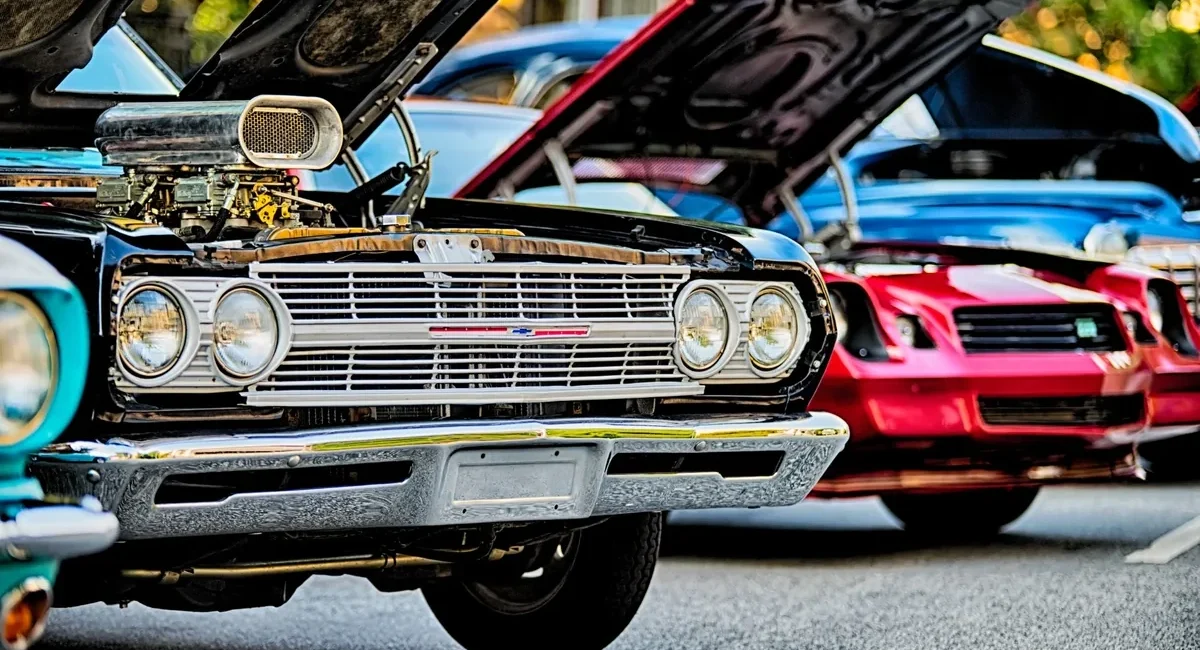 Classic Car Rally to Close La Paz Malecón Saturday Morning
