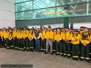 Over 200 Mexican Firefighters Deploy to Canada
