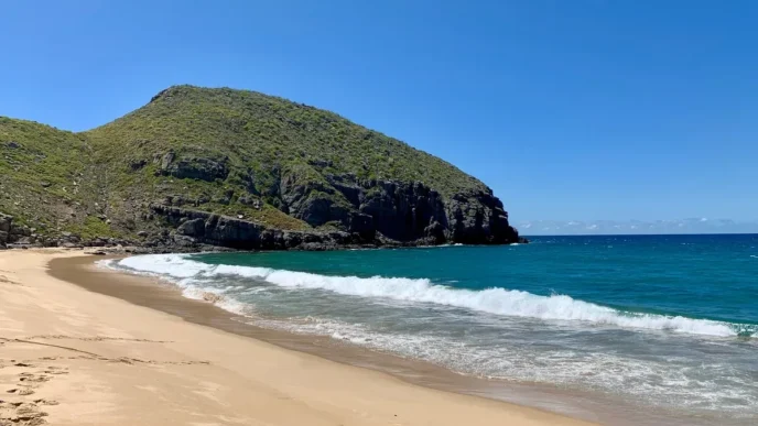 La Paz Adds Sixth Platinum Beach as Punta Lobos Earns Cert