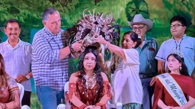 Santiago Celebrates 305 Years with Reina Pericú Coronation - Gringo Gazette Santiago Celebrates 305 Years with Reina Pericú Coronation
