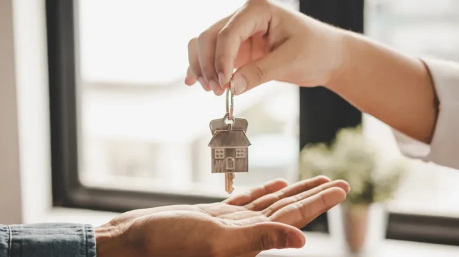 Buy First or Sell First? Solving the Move-Up Homeowner’s Biggest Puzzle