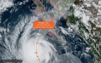 Polo Weakens to Cat. 3; Beaches, Ports Stay Closed