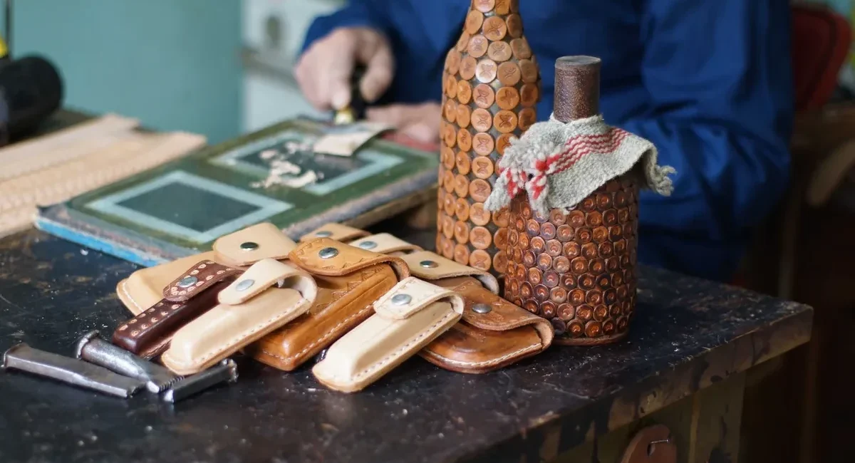 Miraflores Keeps Its Leatherworking Tradition Alive
