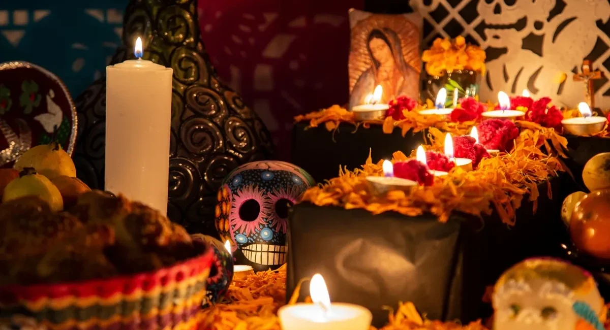 La Paz Cemeteries Get Ready for Day of the Dead