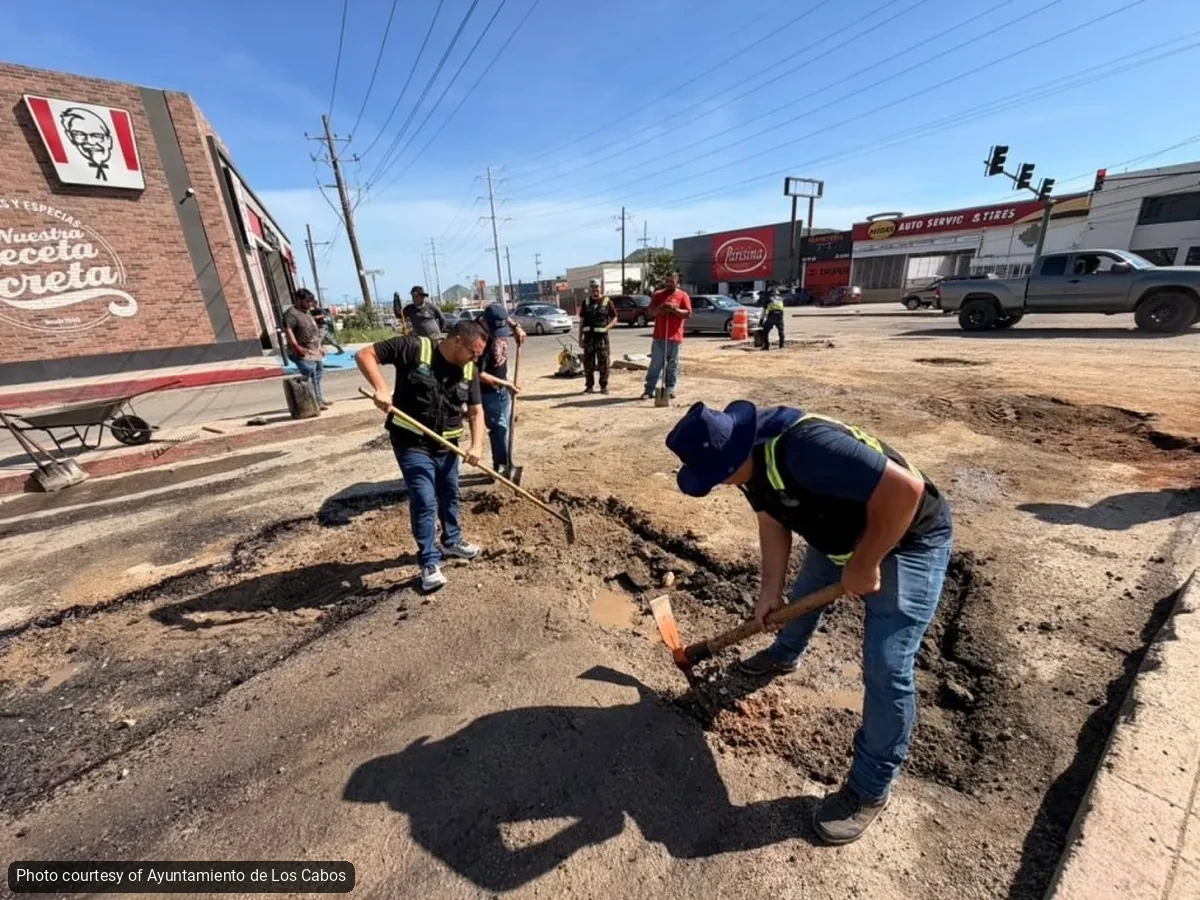 La Paz, Cabo San Lucas Push Pothole Repairs After Rains