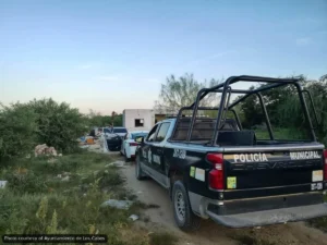 Los Cabos Impounds Vehicles Dumping Waste in Arroyo