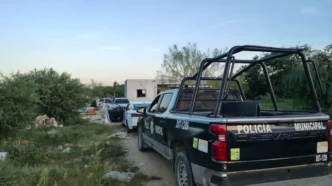 Los Cabos Impounds Vehicles Dumping Waste in Arroyo